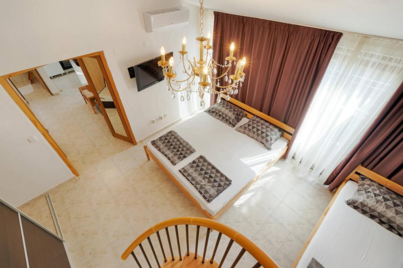 Rooms & Apartments Hegic Zadar Ngoại thất bức ảnh