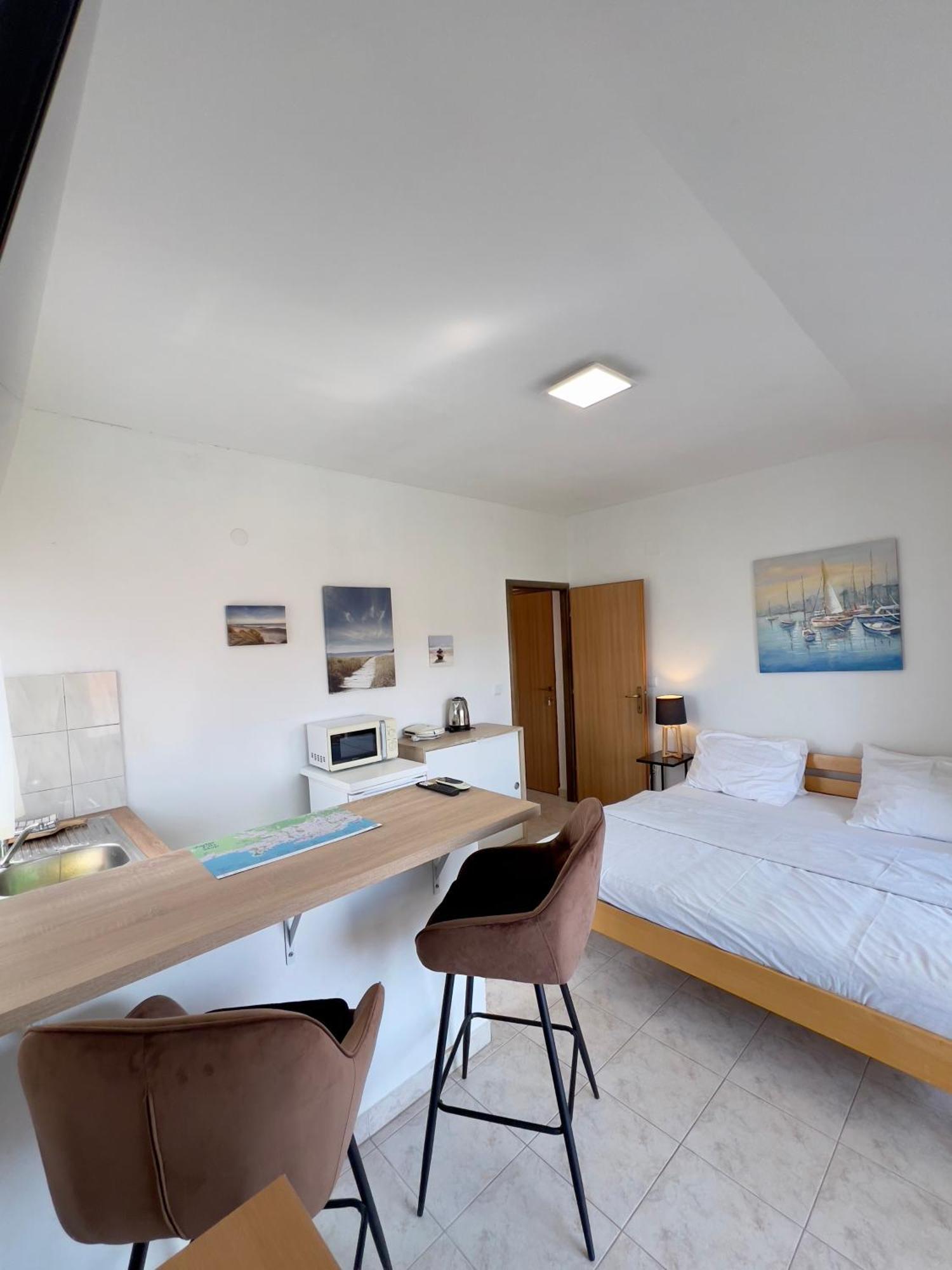 Rooms & Apartments Hegic Zadar Ngoại thất bức ảnh