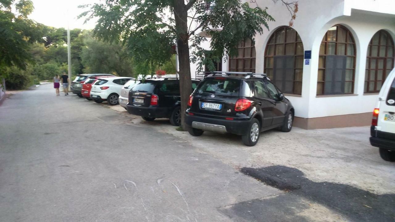 Rooms & Apartments Hegic Zadar Ngoại thất bức ảnh