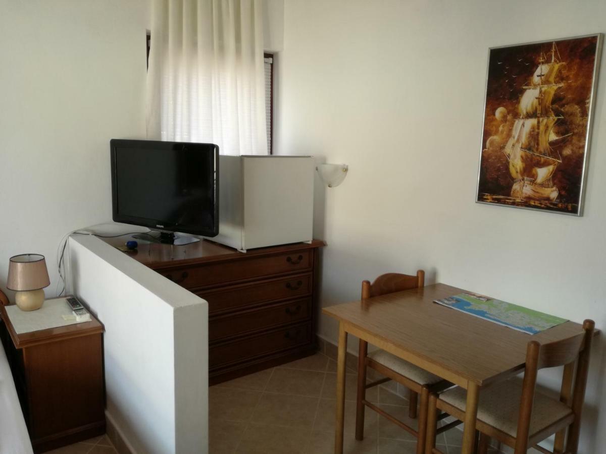 Rooms & Apartments Hegic Zadar Ngoại thất bức ảnh